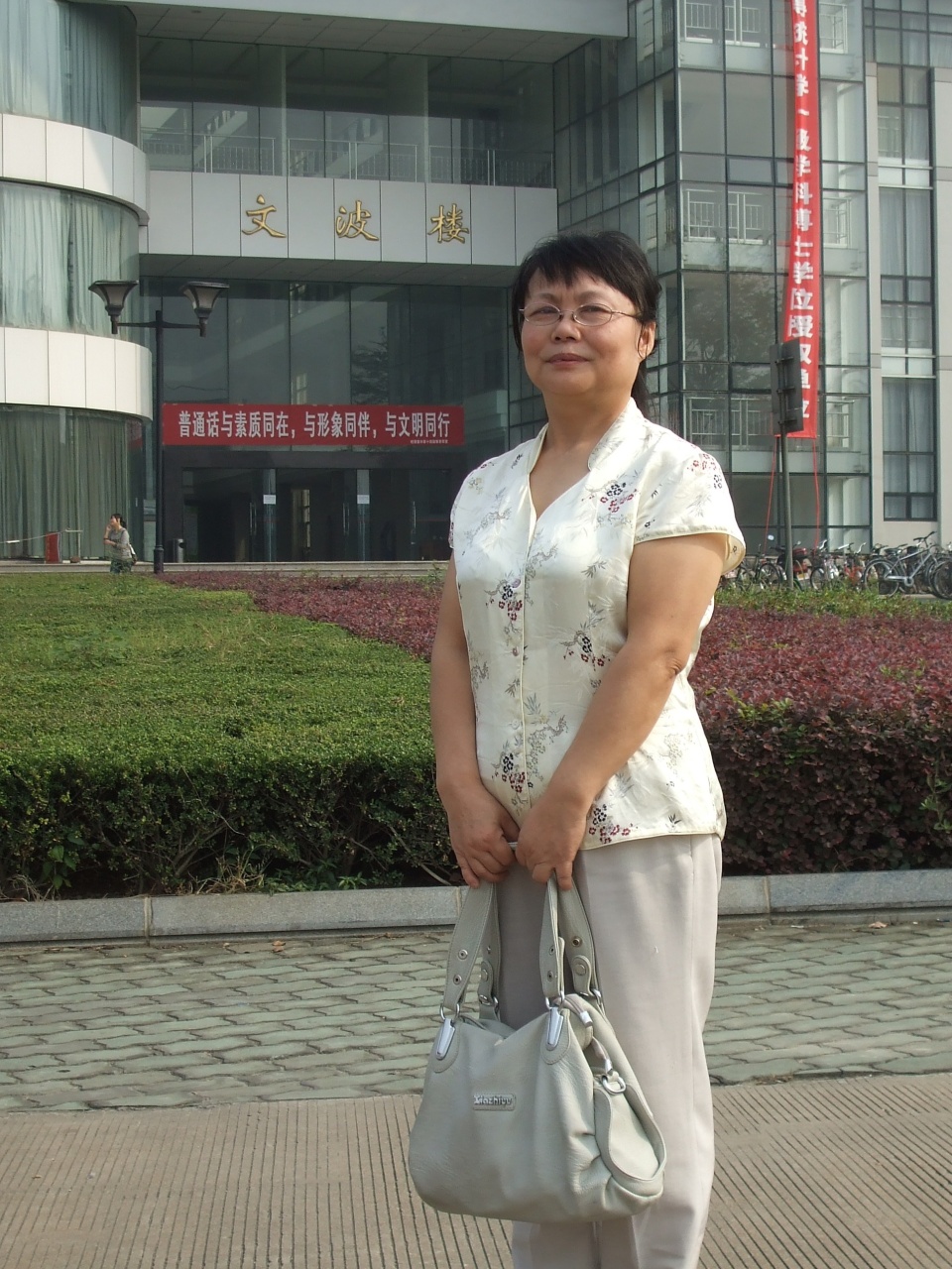 58岁离异女征婚照片(id:53666519)_陕西西安征婚交友