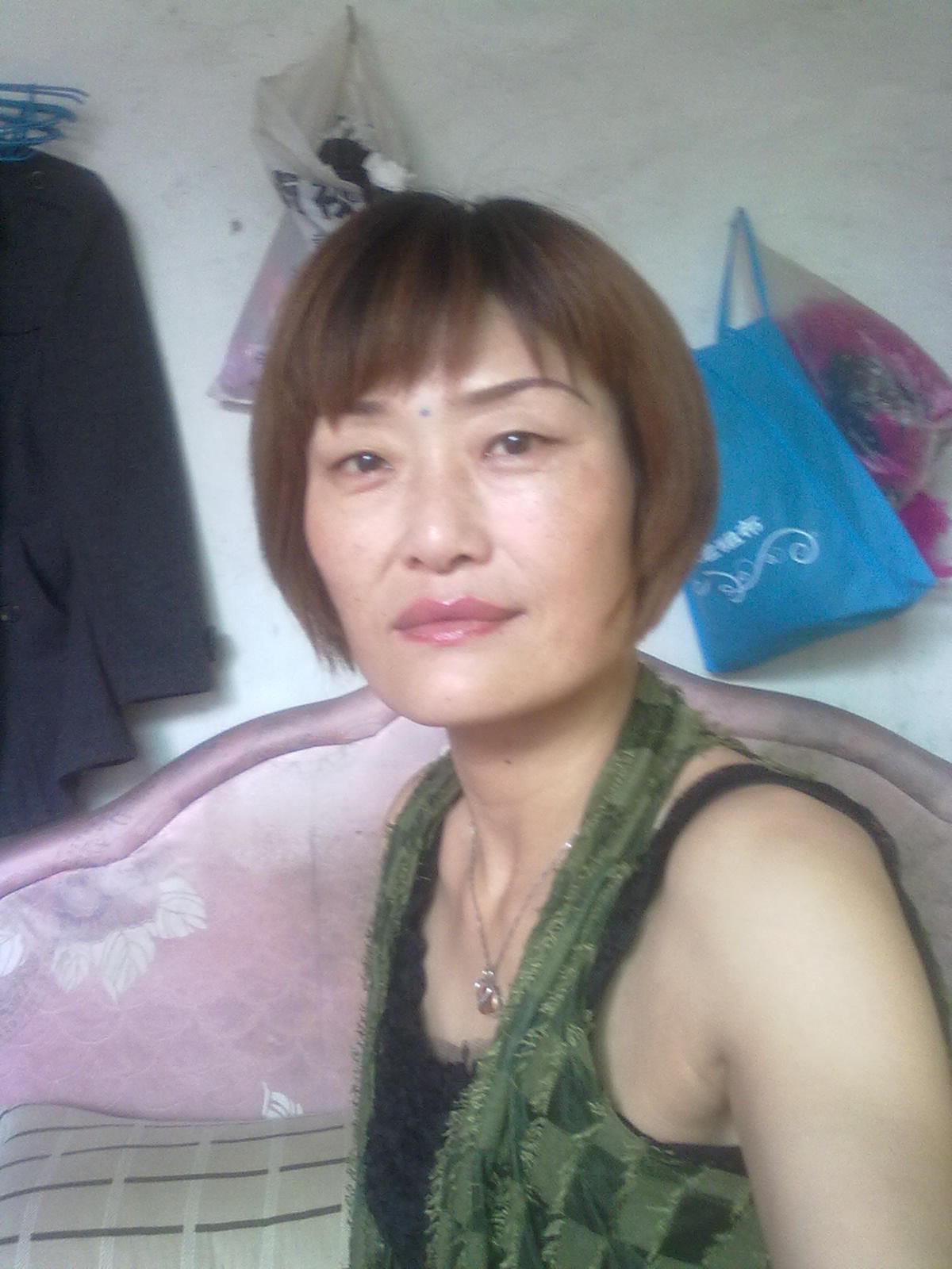 44岁离异女征婚照片(id:60470045)_河南郑州征婚交友