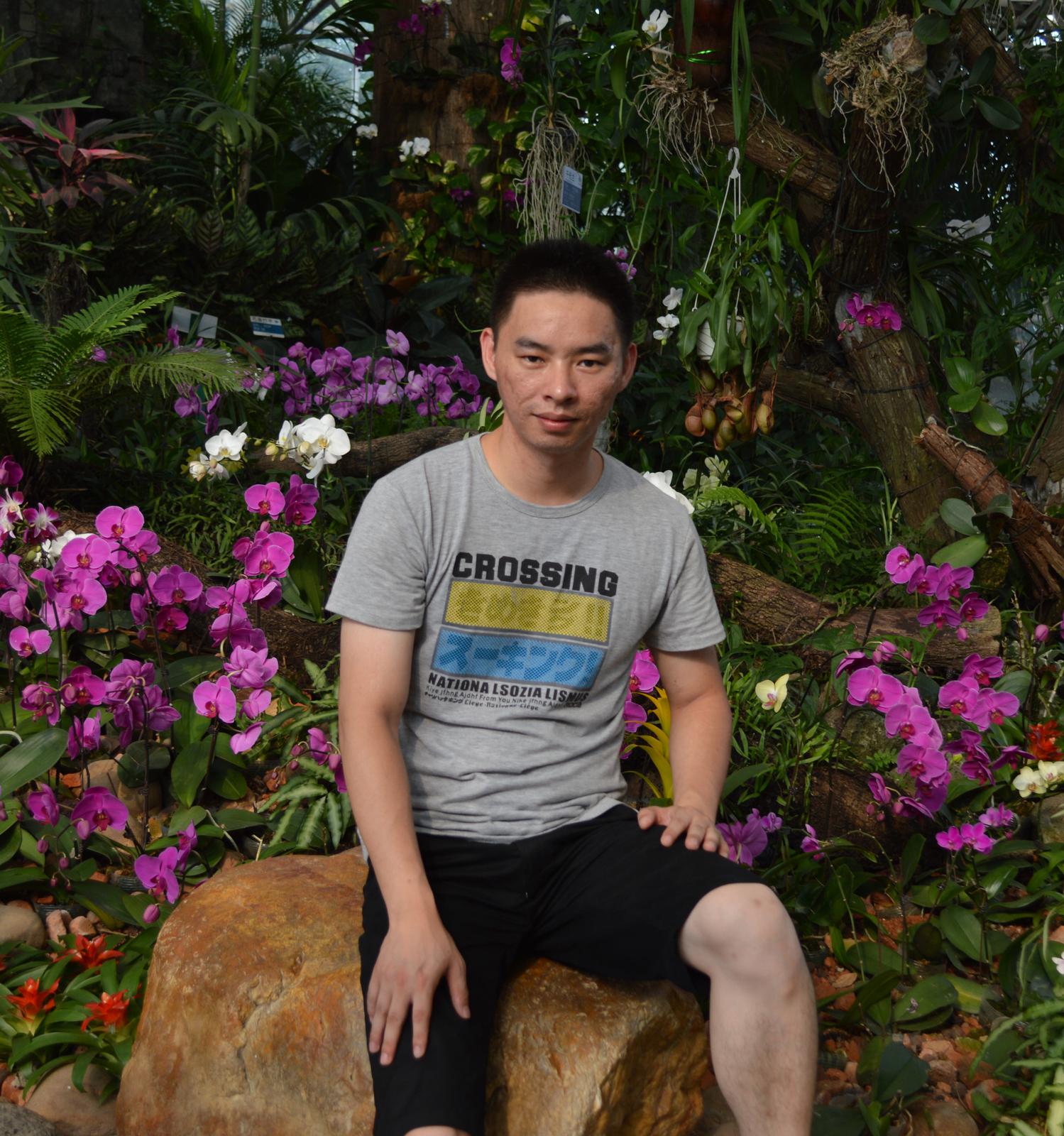 35岁未婚男征婚照片(id:64573607)_广东广州征婚交友