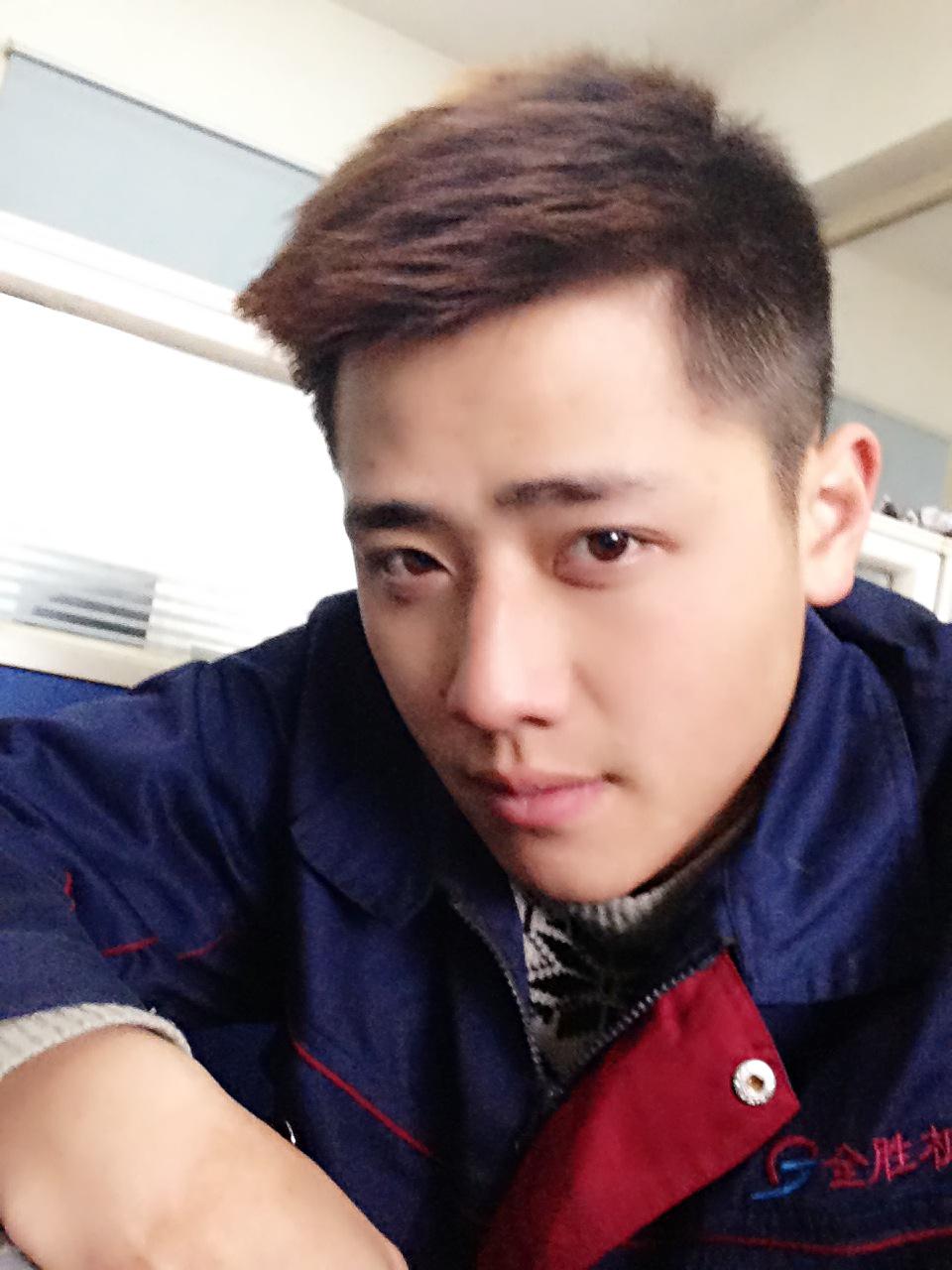 25岁男生生活照片多张,27岁男生照片真实 25岁未婚男征婚照片(id:68876135)_江苏苏州征婚交友