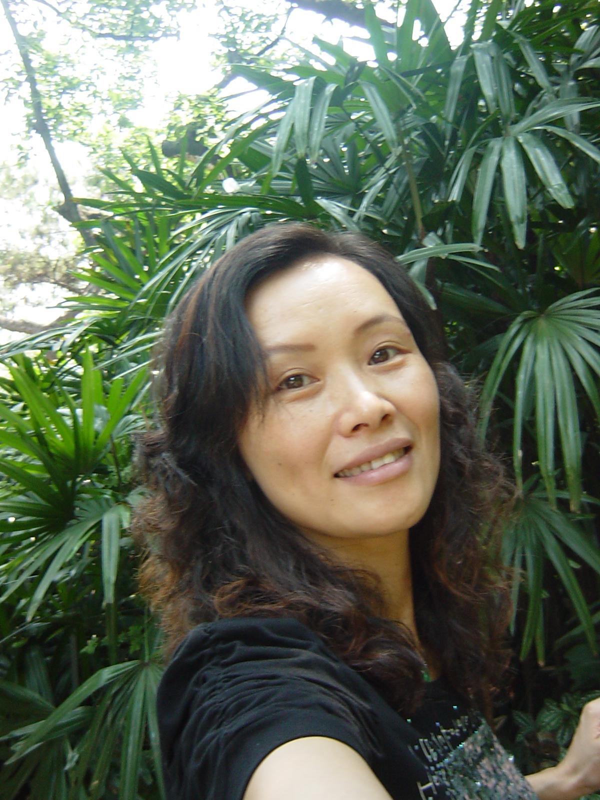 50岁离异女征婚照片(id:71760161)_广东广州征婚交友
