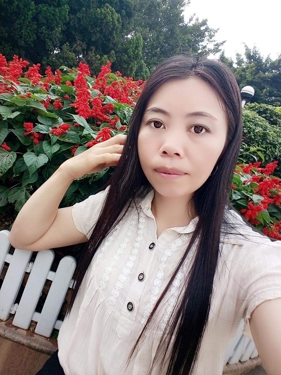 32岁未婚女征婚照片(id:96771269)_广东东莞征婚交友