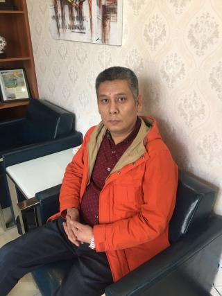 男人与茶