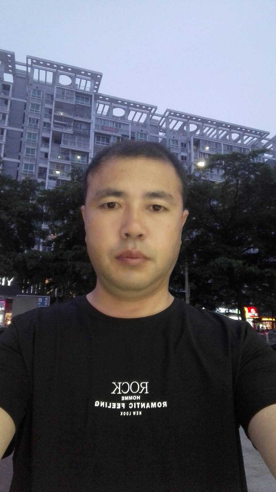 48岁离异男征婚照片(id:106230893)_广东深圳征婚交友