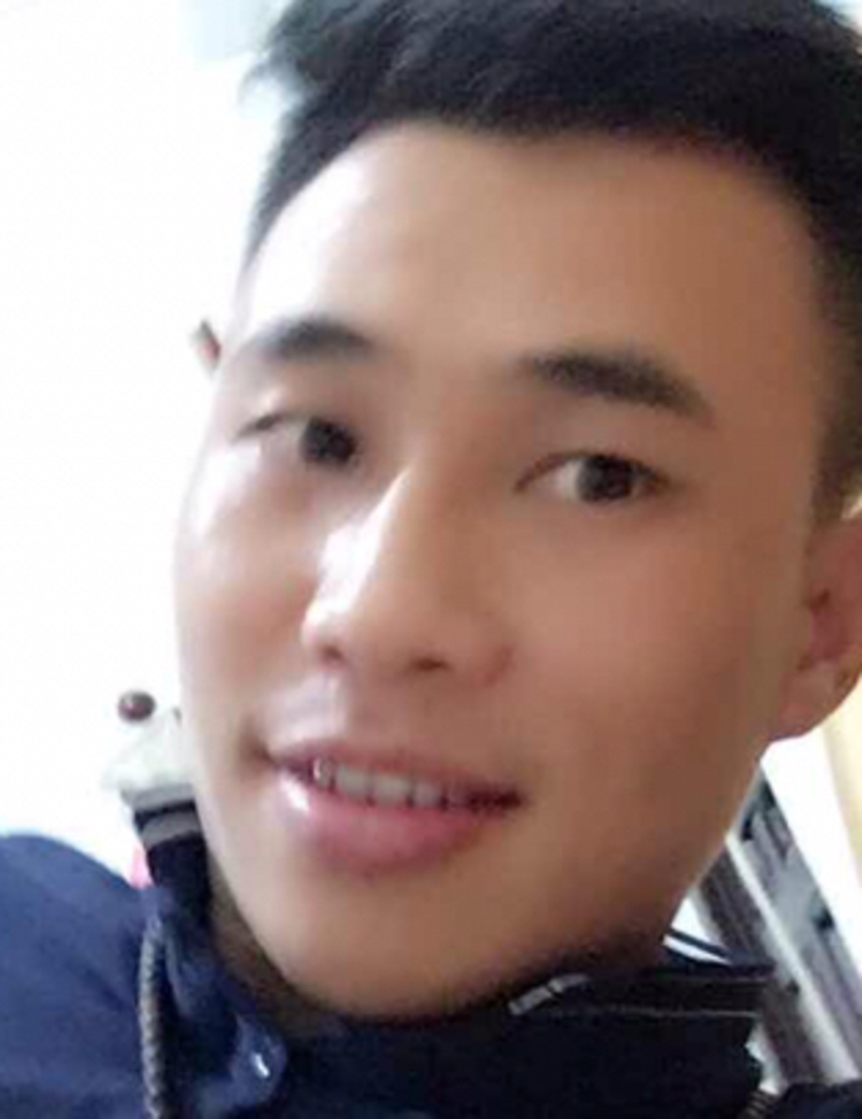 农村小伙子照片