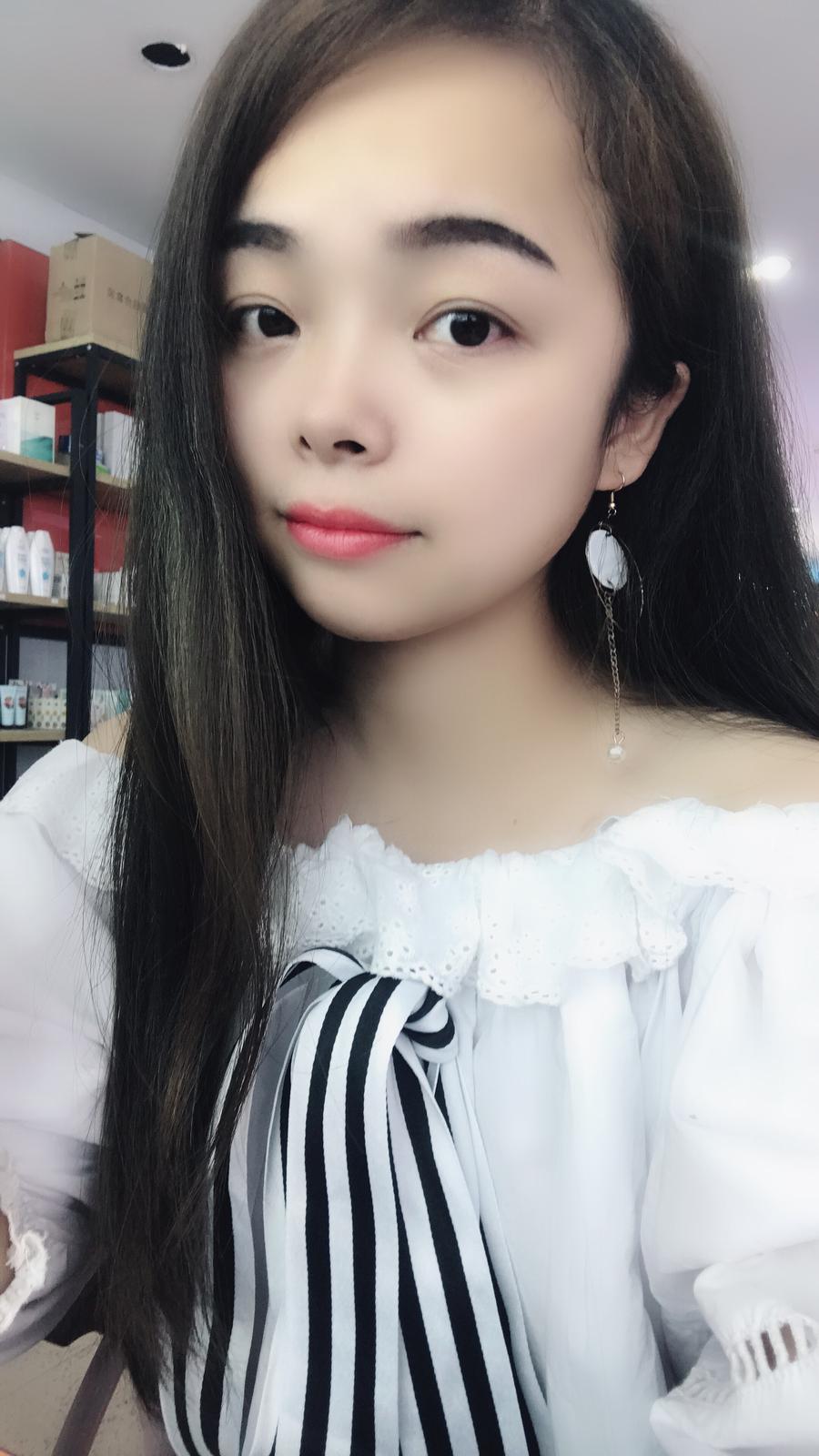 27岁离异女征婚照片(id:1152538445)_浙江金华征婚