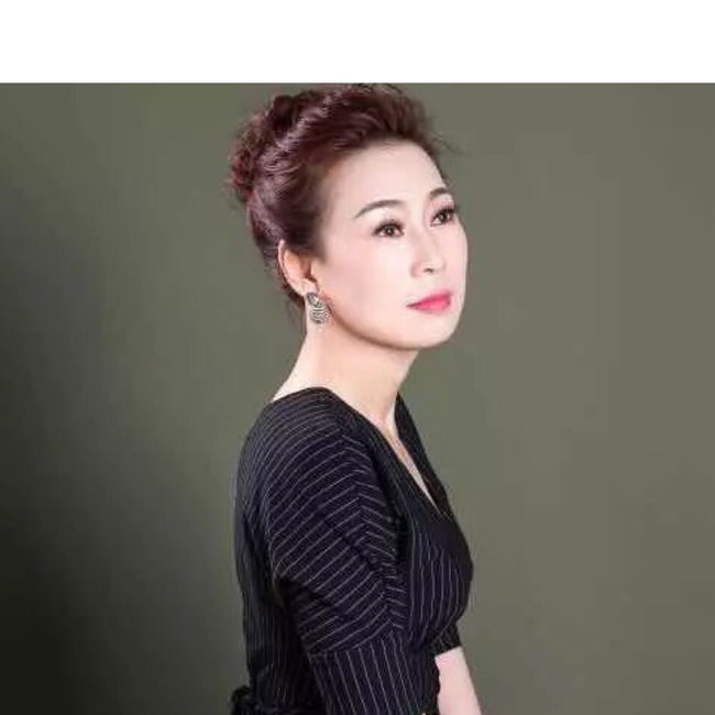 女王ballbusting视频