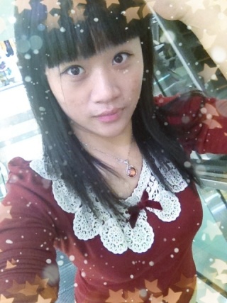 性格: 不想浪费双方不必要的时间,非诚勿扰,我是找结婚对象的,谢谢!性格开朗,文静,乐观,友善,理智!有些感性! 偶尔看电视剧感动的部分会跟着流泪,跟着故事里的主人公哭出声来!也喜欢帮助那些需要帮助的人,偶尔做做义工。看到因为我的劳动给到大家幸福和快乐我也会很开心快乐!爱看书,喜欢励志书籍,通过实际的案例得出一些客观的结论和人生哲学! 内心深处特别小女人,希望得到保护,关怀,总向往找到自己的避风港湾一起生活一辈子 !同时受父母的教育,我是个知道人间烟火的女孩,不会娇生惯养,也知道组建一个家庭是双方的共同责