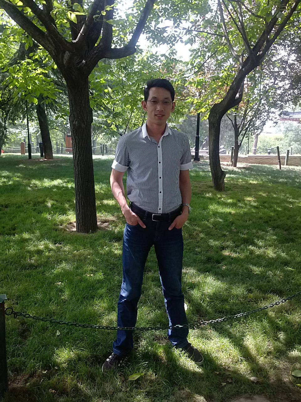 男人对自己狠一点资料照片_陕西西安征婚交友_珍爱网