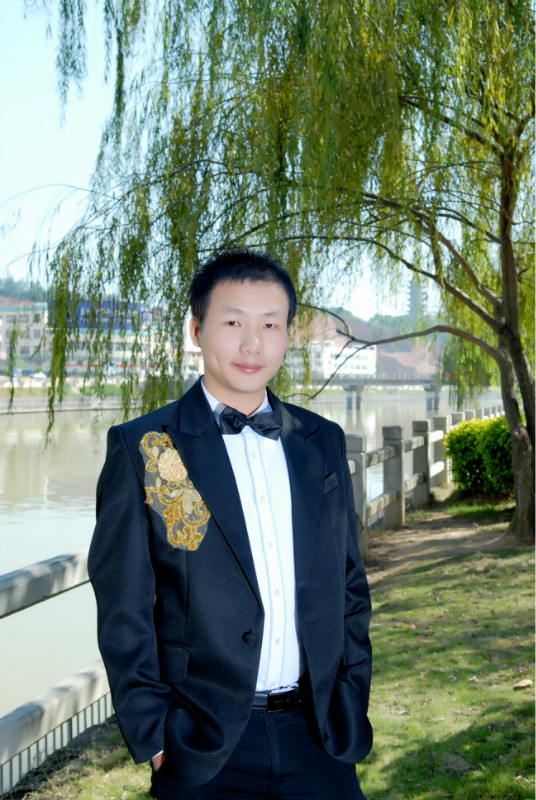 做个1百分男人丶