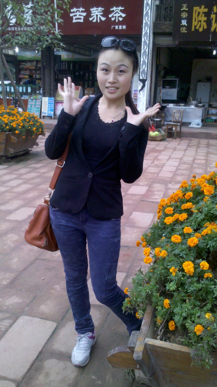 30岁未婚女征婚照片(id:48536171)_四川成都征婚交友_珍爱网