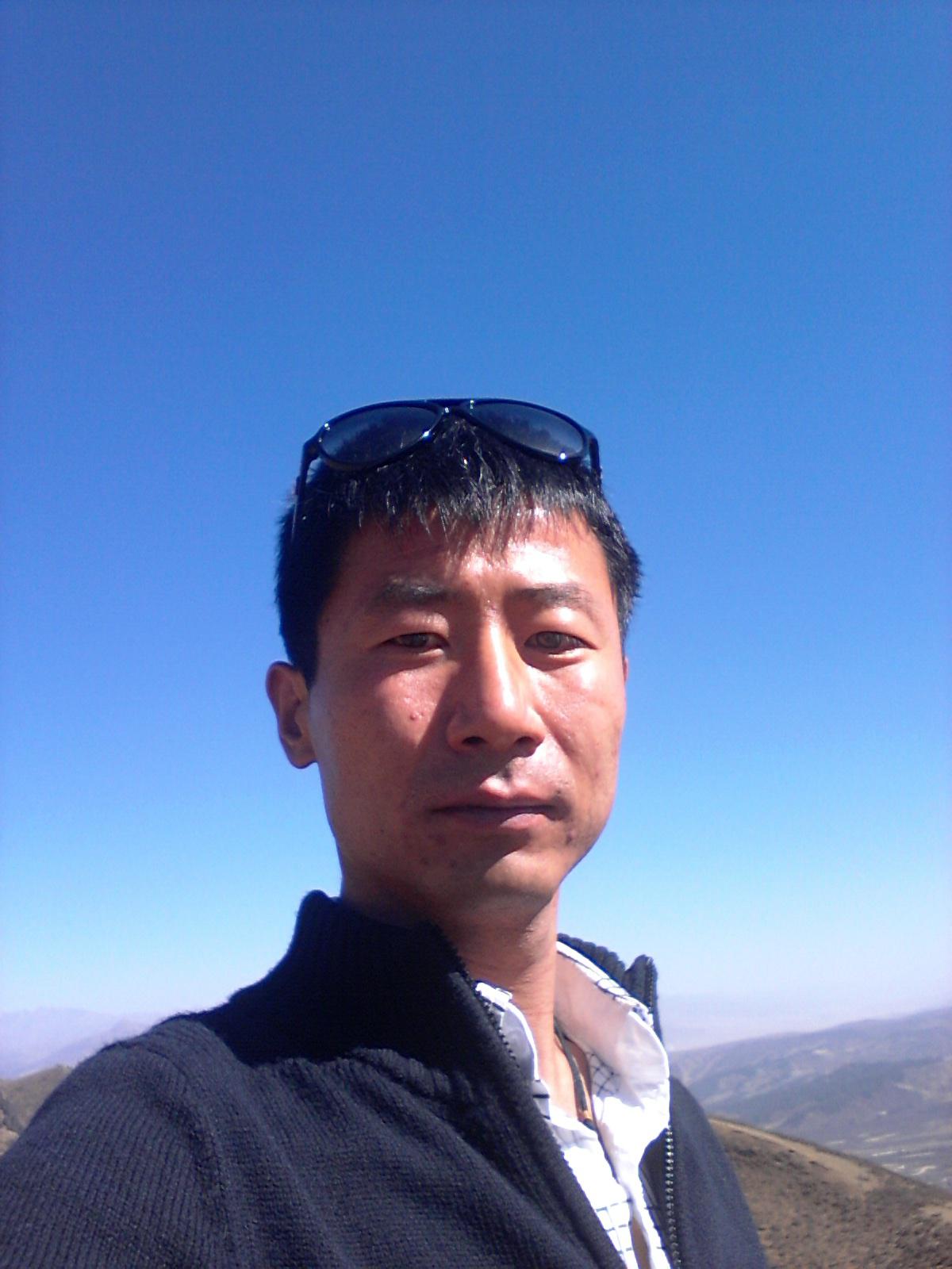 32岁未婚男征婚照片(id:64048085)_青海海东地区征婚交友_珍爱网