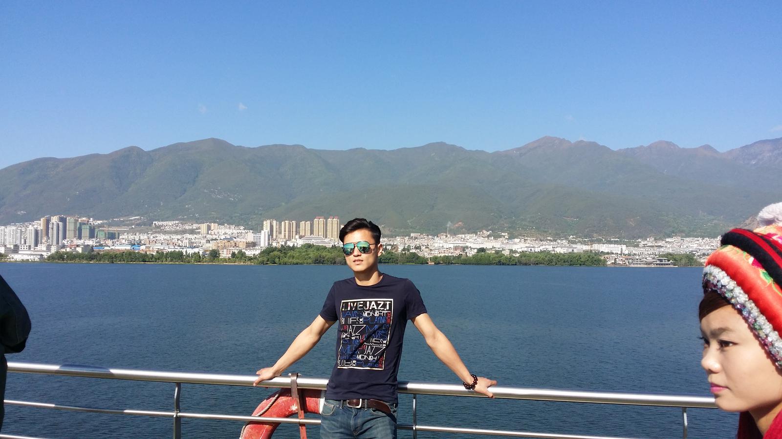 30岁未婚男征婚照片(id:79481009)_湖北武汉征婚交友_珍爱网