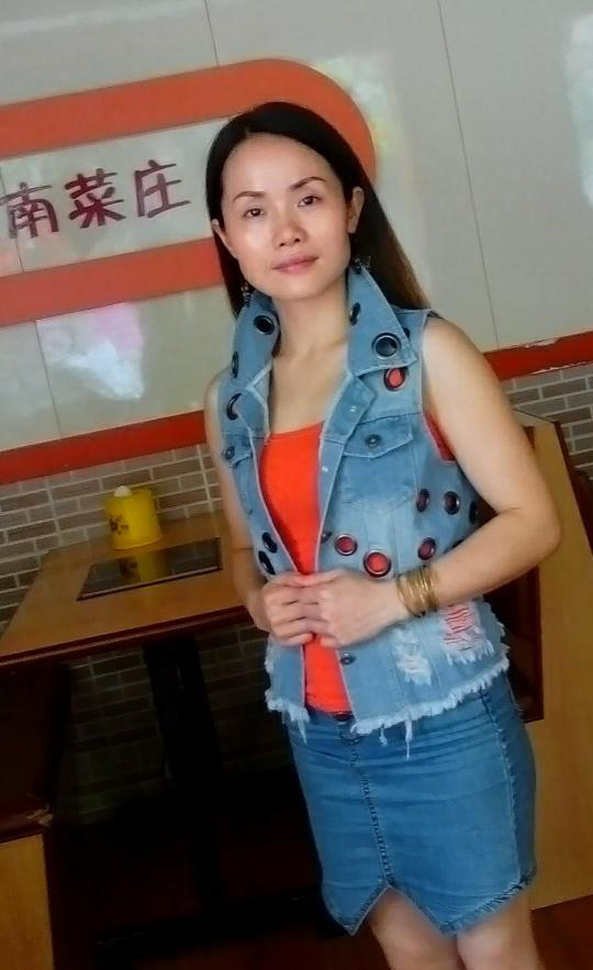 37岁离异女征婚照片(id:82954625)_美国征婚交友_珍爱网