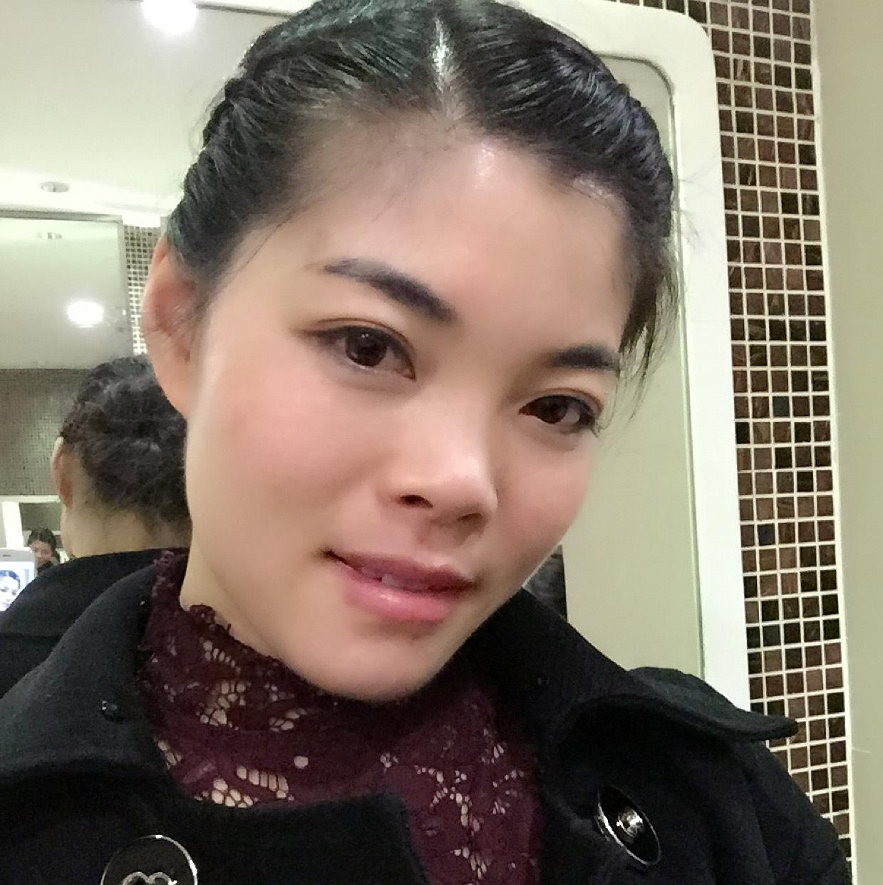 35岁离异女征婚照片(id:88458779)_上海征婚交友_珍爱网