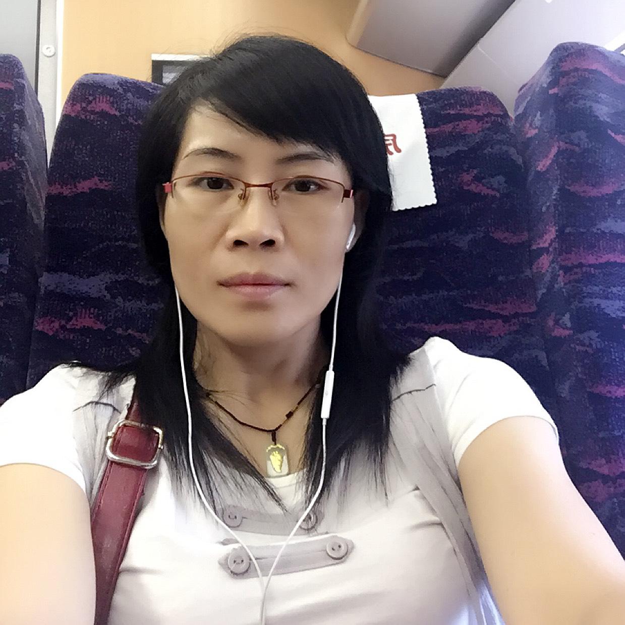 40歲離異女徵婚照片(id:94645523)_廣西百色徵婚交友_珍愛網