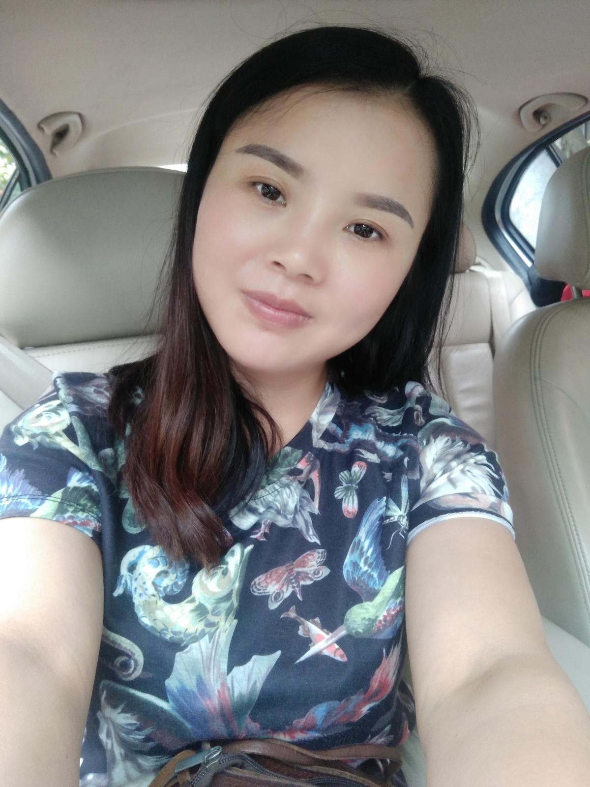 小妮图片,短发,服装_大山谷图库