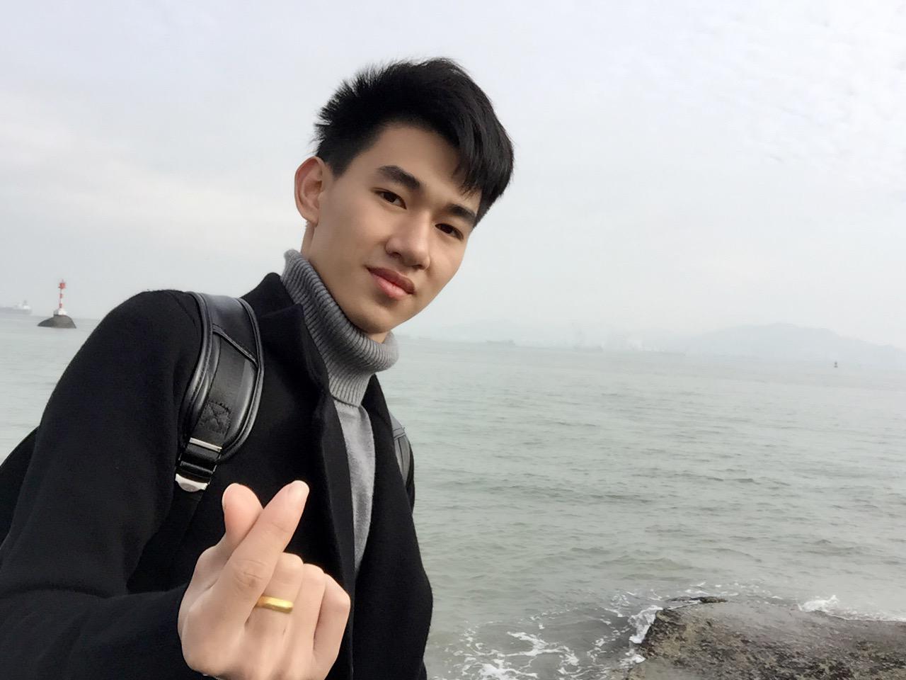 21岁未婚男征婚照片(id:103363883)_广东揭阳征婚交友_珍爱网