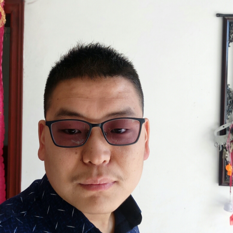 男人小白资料照片_陕西商洛征婚交友_珍爱网