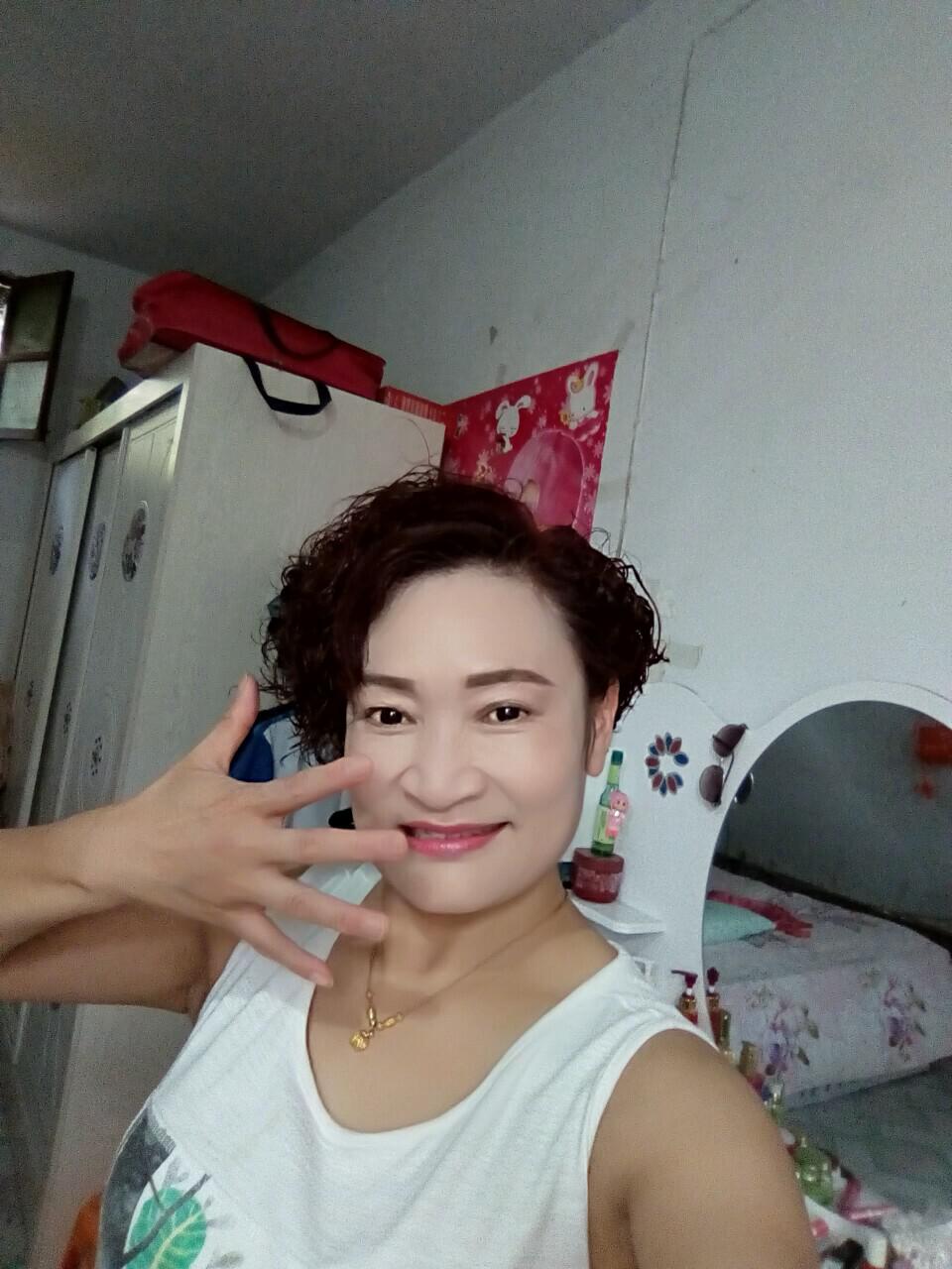 52岁丧偶女征婚照片(id:108411887)_河南郑州征婚交友_珍爱网