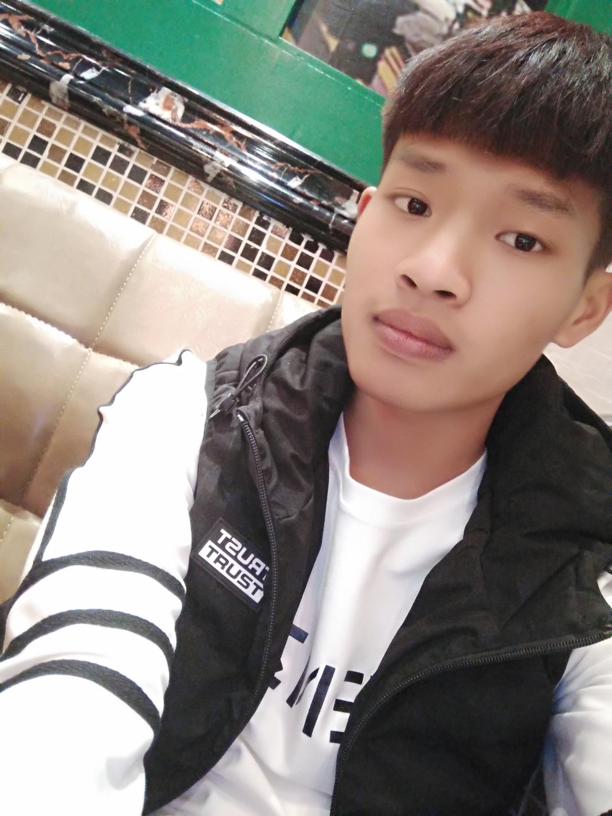 21岁未婚男征婚照片(id:108440999)_广东佛山征婚交友_珍爱网